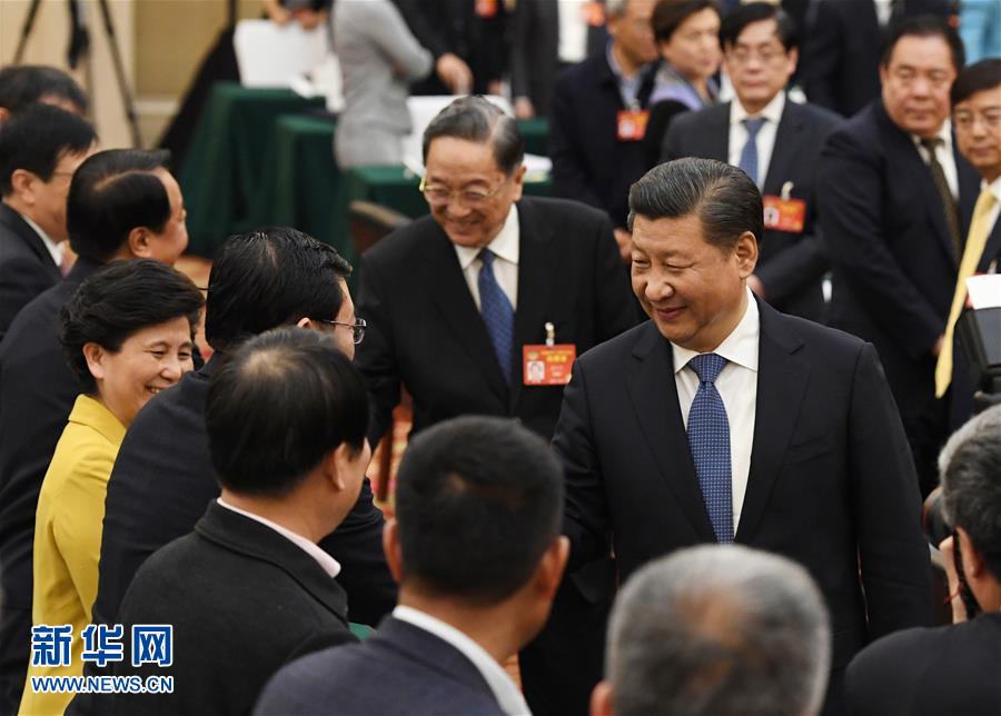 （两会·XHDW）（3）习近平看望参加政协会议的民进农工党九三学社委员