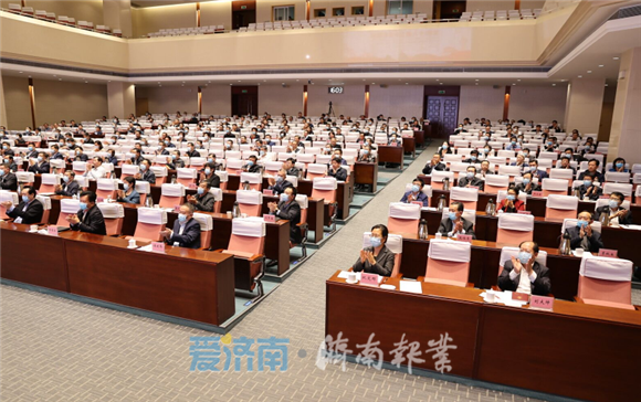 省委宣讲团党的十九届五中全会精神报告会举行 孙立成主持 殷鲁谦出席 周连华作宣讲报告