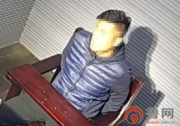 犯罪嫌疑人口供不一致_不明显的情侣头像真人(3)