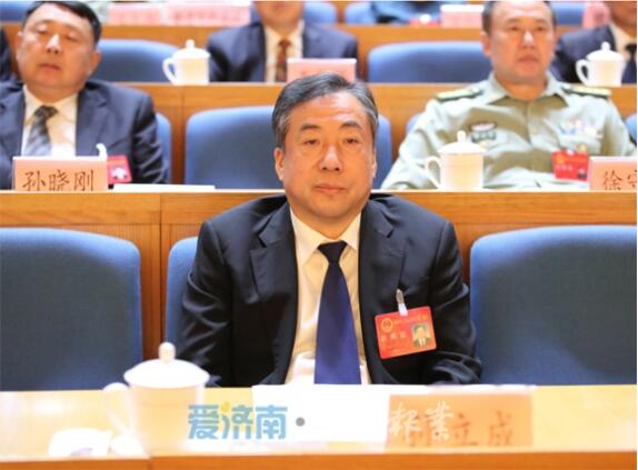 市十七届人大二次会议举行预备会议